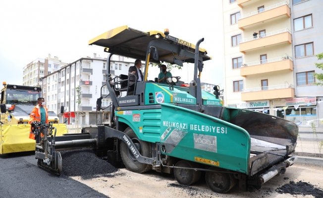 Başkan Palancıoğlu: “60 günde 50 bin ton asfalt ile pandemiyi hizmete dönüştürdük”