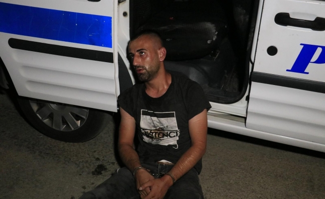 Bekçilerden kaçan şahıs bir evin bahçesinde saklanırken yakalandı