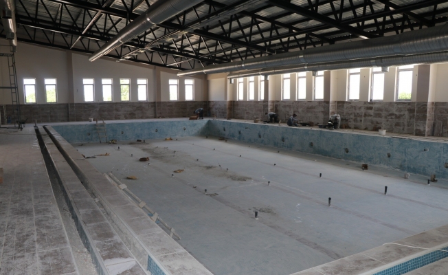 Bozova’da Yarı Olimpik Yüzme havuzu yaz aylarına hazırlanıyor