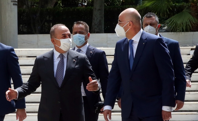 Çavuşoğlu, Yunanistan Dışişleri Bakanı Dendias ile görüştü