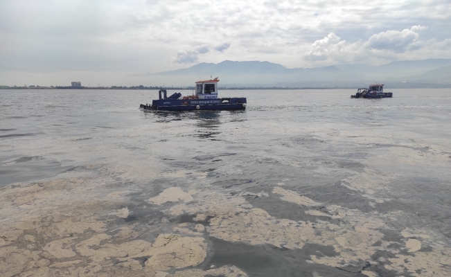 Deniz salyası ile nefes kesen mücadele