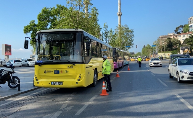 Dolmabahçe’de kademeli normalleşmenin ilk günü toplu taşıma araçlarına yönelik denetim