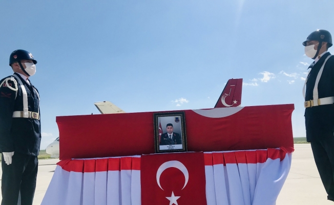 Eren-15 Operasyonunda şehit olan Jandarma Uzman Çavuş Hüseyin Keleş’in cenazesi Ankara’ya gönderildi