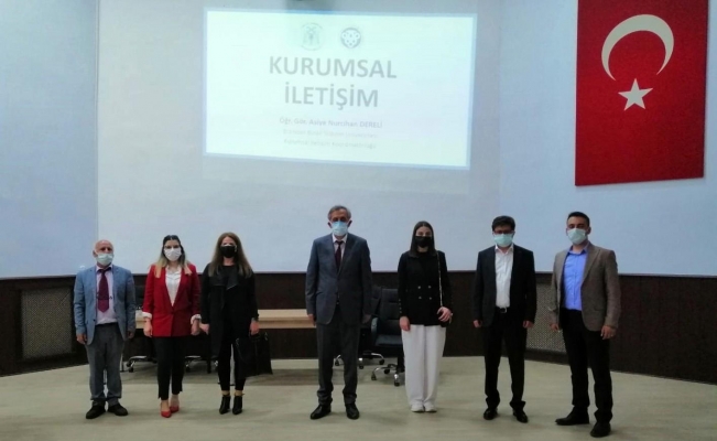 Erzincan’da kamu personellerine yönelik “Vatandaş Memnuniyetinin Artırılması Eğitimi” verildi