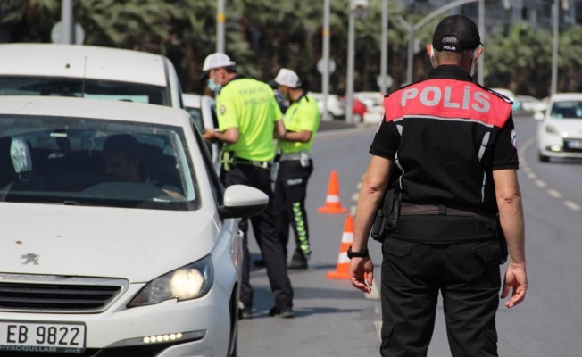İzmir’de tam kapanma kurallarına uymayanlara 34 milyon liranın üzerinde ceza