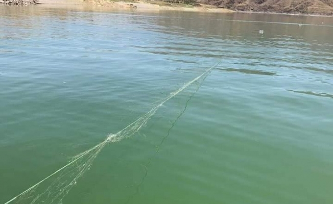 Kaçak avda kullanılan 2 bin metre ağ ele geçirildi, balıklar tekrar suya salındı
