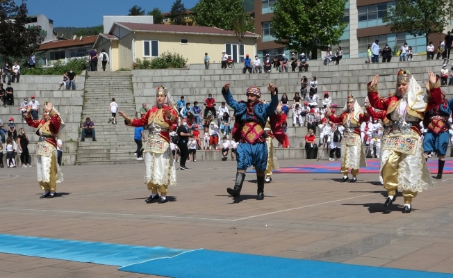 Karabük’te 19 Mayıs’ın 102. yılı çeşitli etkinliklerle kutlandı