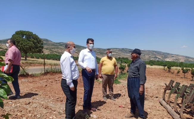 Kaymakam Köksal güneş panelleriyle sulanacak arazileri inceledi