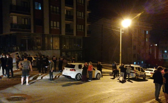 Kocaeli’de altı katlı binada çökme tehlikesi...Bina tedbir amaçlı boşaltıldı