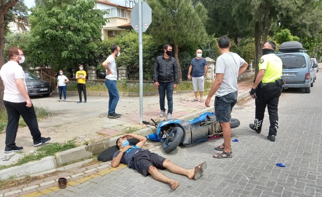 Manisa’da motosiklet ile hafif ticari araç çarpıştı: 1 yaralı