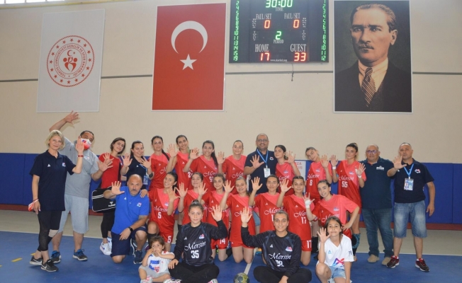 Mersin Büyükşehir Belediyesi GSK Kadın Hentbol Takımı, şampiyonluğu garantiledi