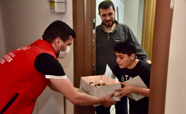 Minik Ali Sina’ya doğum günü sürprizi