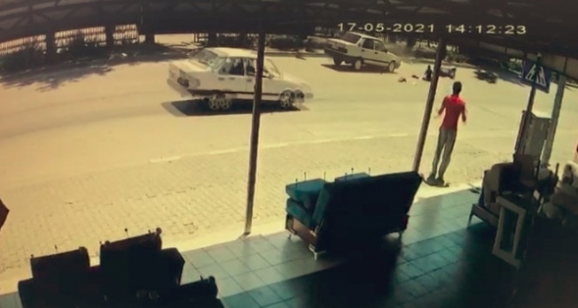 Motosiklet sürücüsü yaya geçidinde ölümden döndü