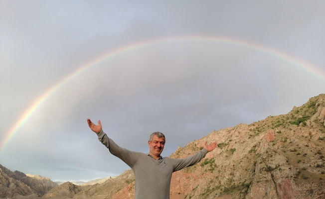 Oltu’da 45 dakikalık gökkuşağı resitali