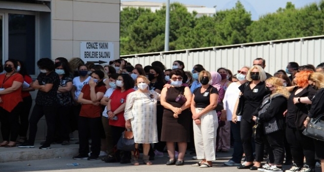 Ölü bulunan bilgisayar mühendisi, son yolculuğuna uğurlandı