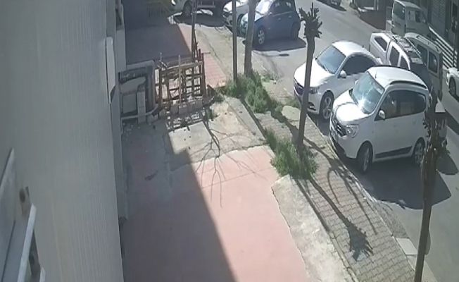 Ataşehir’de ilginç kaza anı kamerada