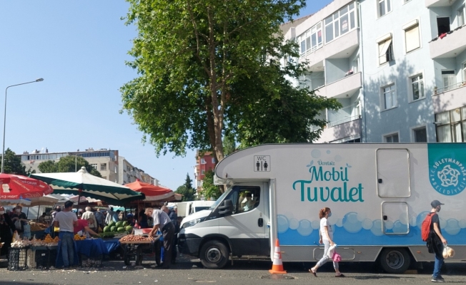 Pazarda mobil tuvalet hizmeti