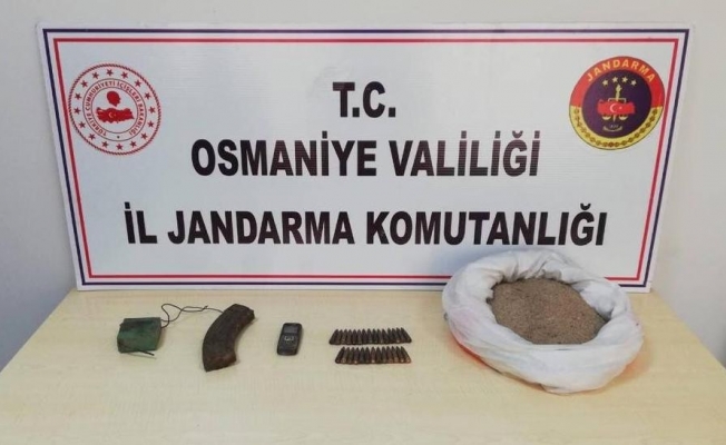 PKK’nın sığınağında patlayıcı ve yaşam malzemesi ele geçirildi