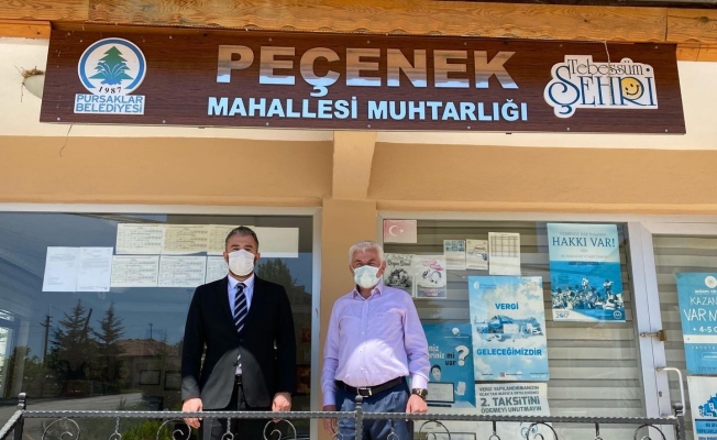 Pursaklar Belediye Başkanı Çetin, muhtarlarla bayramlaştı