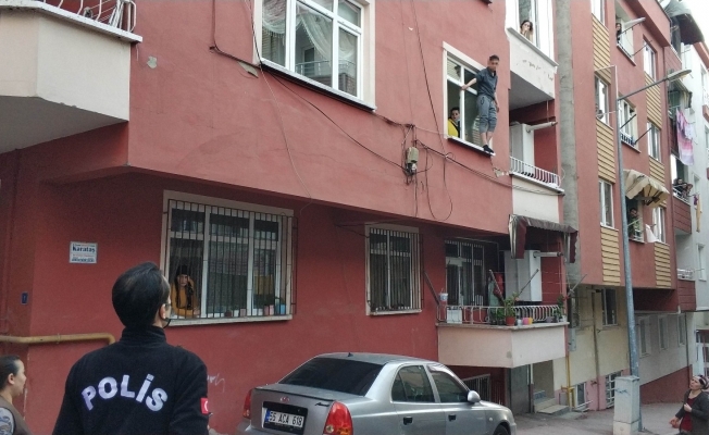 Samsun’da 18 yaşındaki genç pencere kenarında intihara kalkıştı