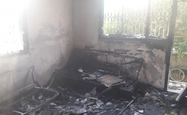 Tarsus’ta ev yangınında 1 kişi yaralandı