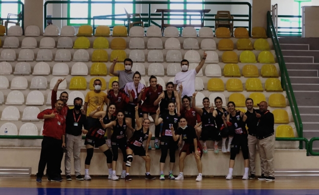 Turgutlu Belediye Kadın Basketbol takımı final grubunda