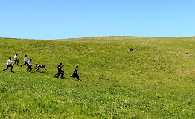 Van’da ’Bal Yuvarlama’ yarışması