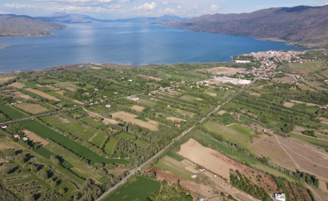 Yeşile bürünen Sivrice muhteşem doğasıyla cezbediyor