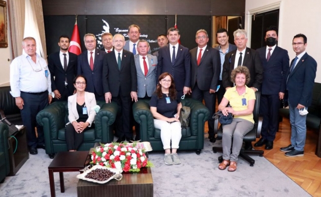 Coşkun Karadağ ve yönetimi Kılıçdaroğlu ile buluştu