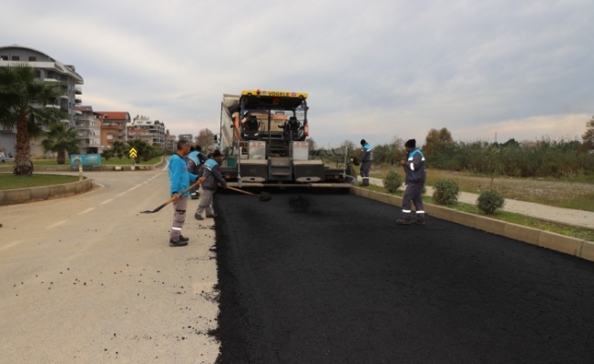 Demirtaş Mahallesi'nde asfalt yenileme çalışmaları devam ediyor
