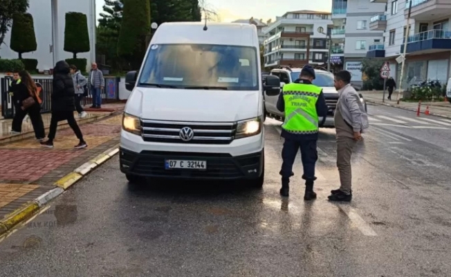 Alanya’da 48 sürücüye 69 bin lira ceza kesildi