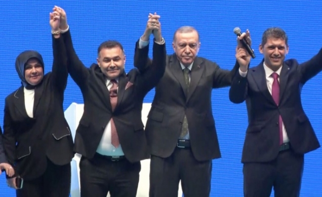 Cumhurbaşkanı Erdoğan başkan Yücel'i tanıttı
