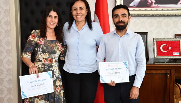 Alanya’da başarılı iki sağlık çalışanına Teşekkür Belgesi