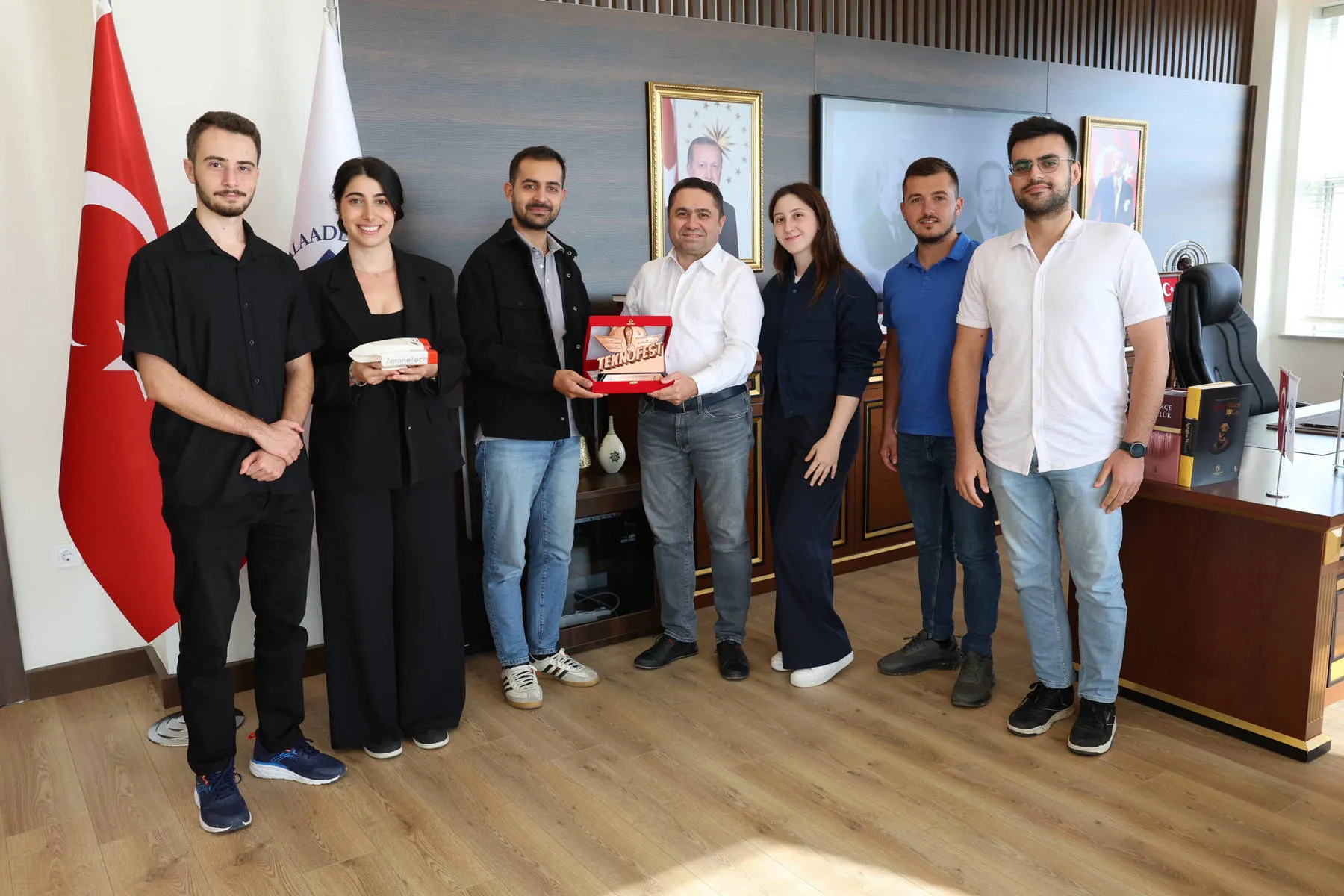 ALKÜ’LÜ GENÇLERİN HEDEFİ ABD’DE YARIŞMAK