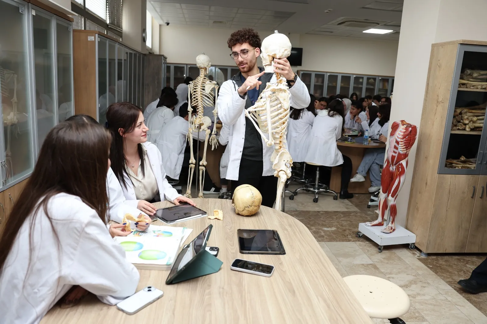 ANATOMİ HAFTASINDA ANLAMLI ÇAĞRI: 