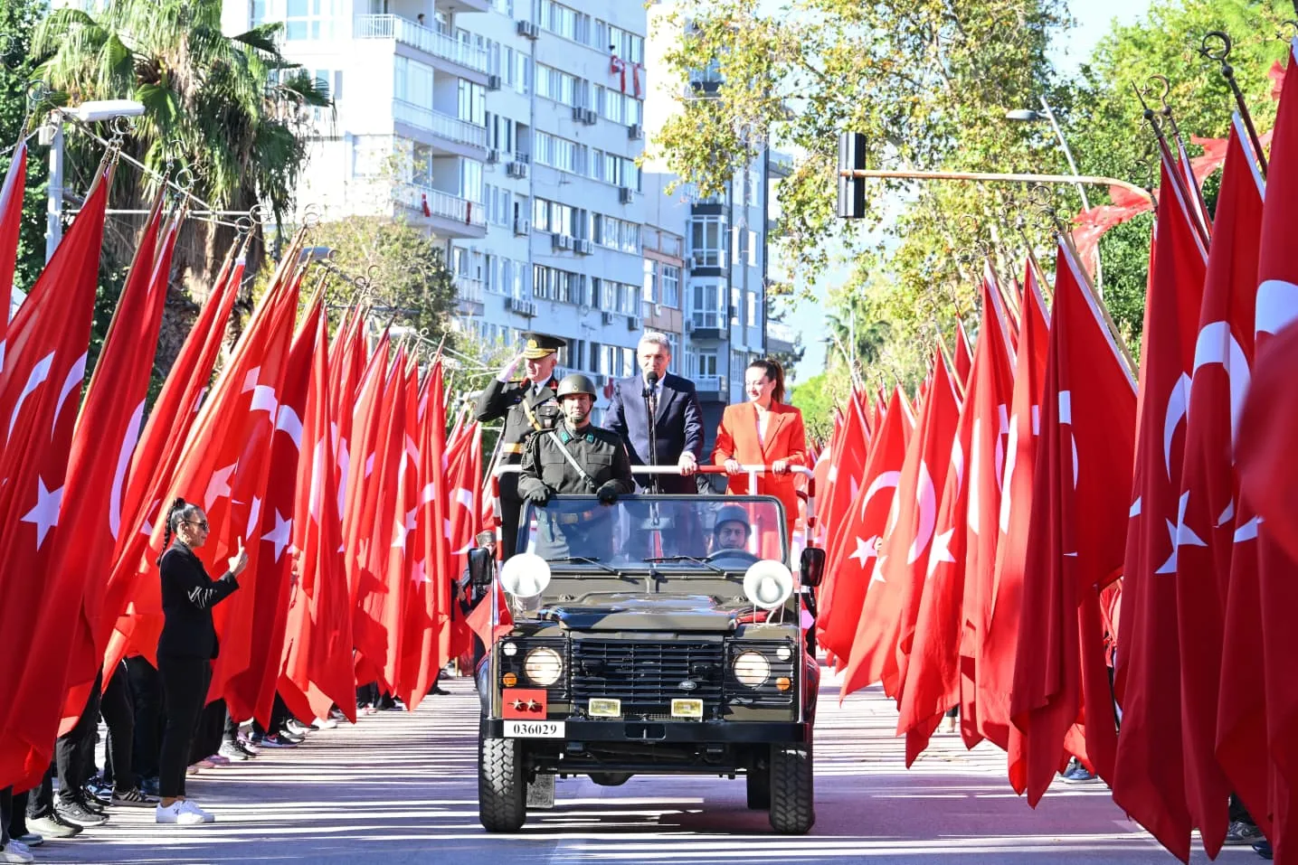 ANTALYA'DA CUMHURİYET BAYRAMI COŞKUSU