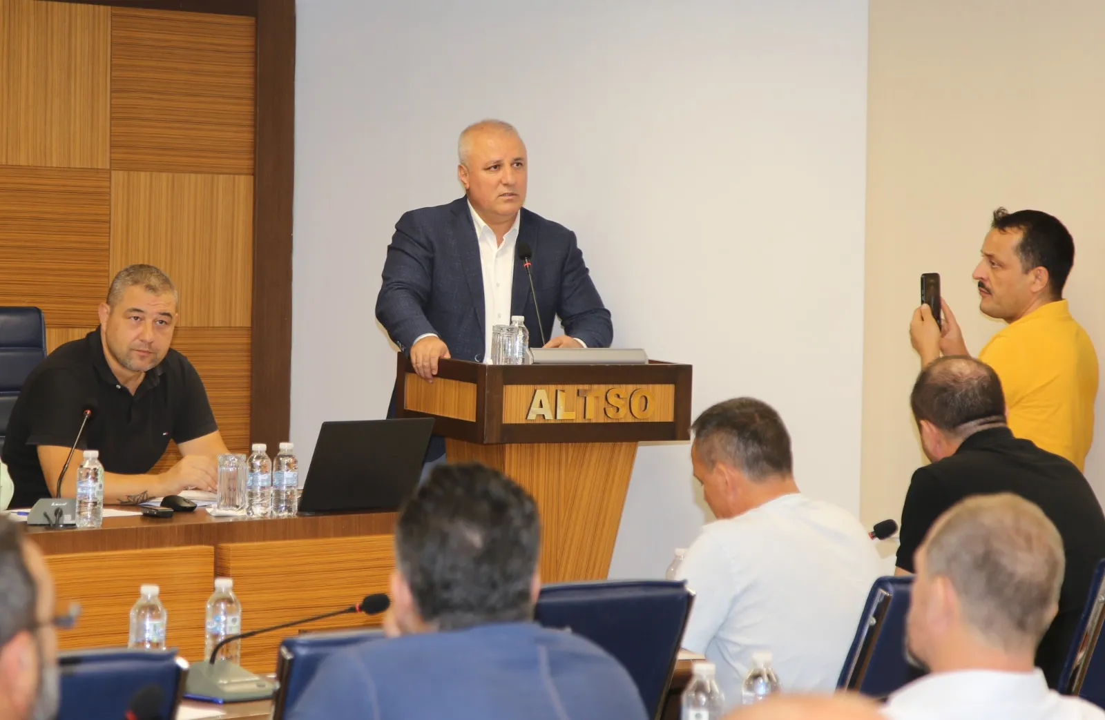 Başkan Erdem’den Bakan Şimşek’e çağrı: “ESNAF MAĞDUR OLABİLİR”