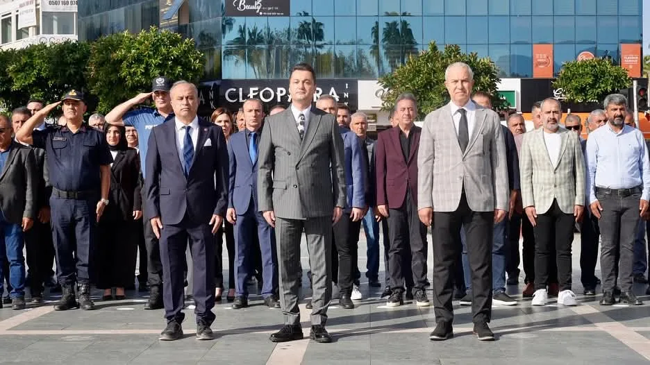 Başkan Özçelik’ten muhtarlara önemli mesaj! “HEPİMİZ AYNI GEMİDEYİZ”