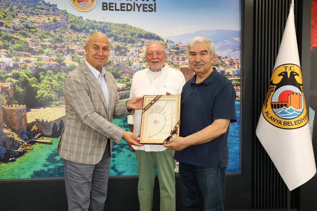 Başkan Özçelik'ten Röken ve Cengiz Aydoğan’a teşekkür .