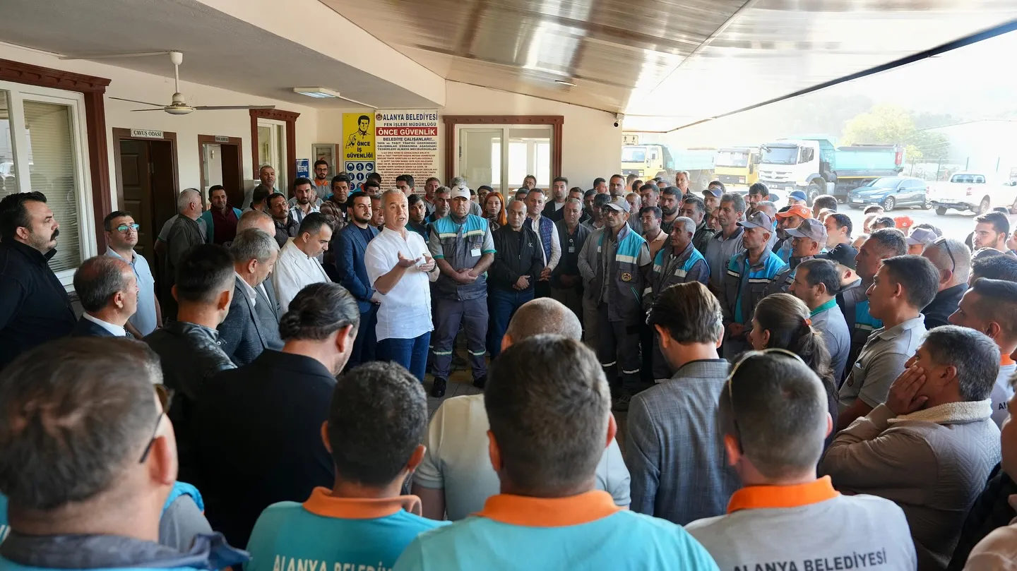 Başkan Özçelik'ten Teşekkür Belgesi