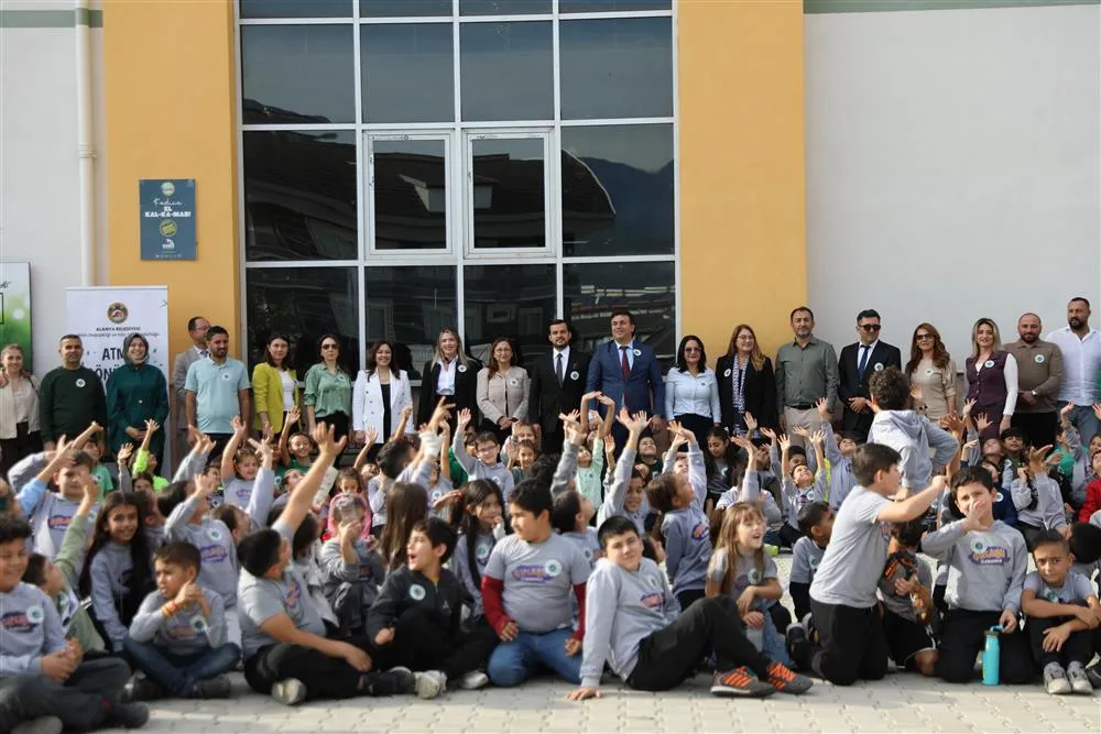 ALANYA BELEDİYESİ’NDEN SIFIR ATIK KAHRAMANLARIYLA “ATIĞI AZALT, MATARAYI KULLAN” PROJESİ