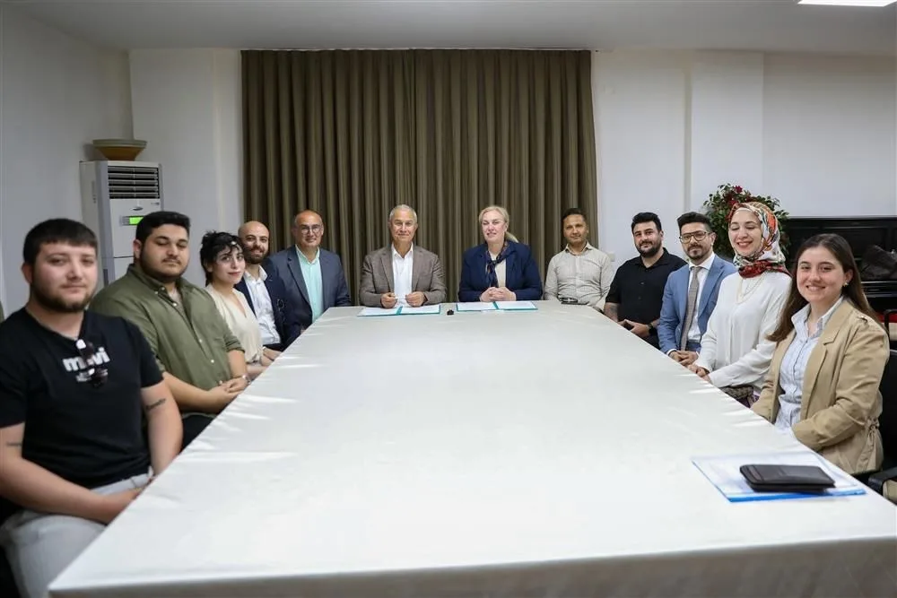 Alanya’da gençlerin Belediye Simülasyonu Alanya’da gençlerin Belediye Simülasyonu