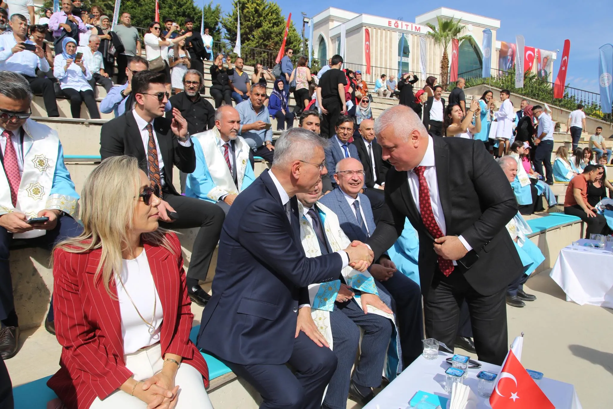 Başkan Erdem: Emeği geçen akademisyen ve öğrencilerimizi tebrik eder, başarılarının devamını dilerim. Başkan Erdem: Emeği geçen akademisyen ve öğrencilerimizi tebrik eder, başarılarının devamını dilerim.