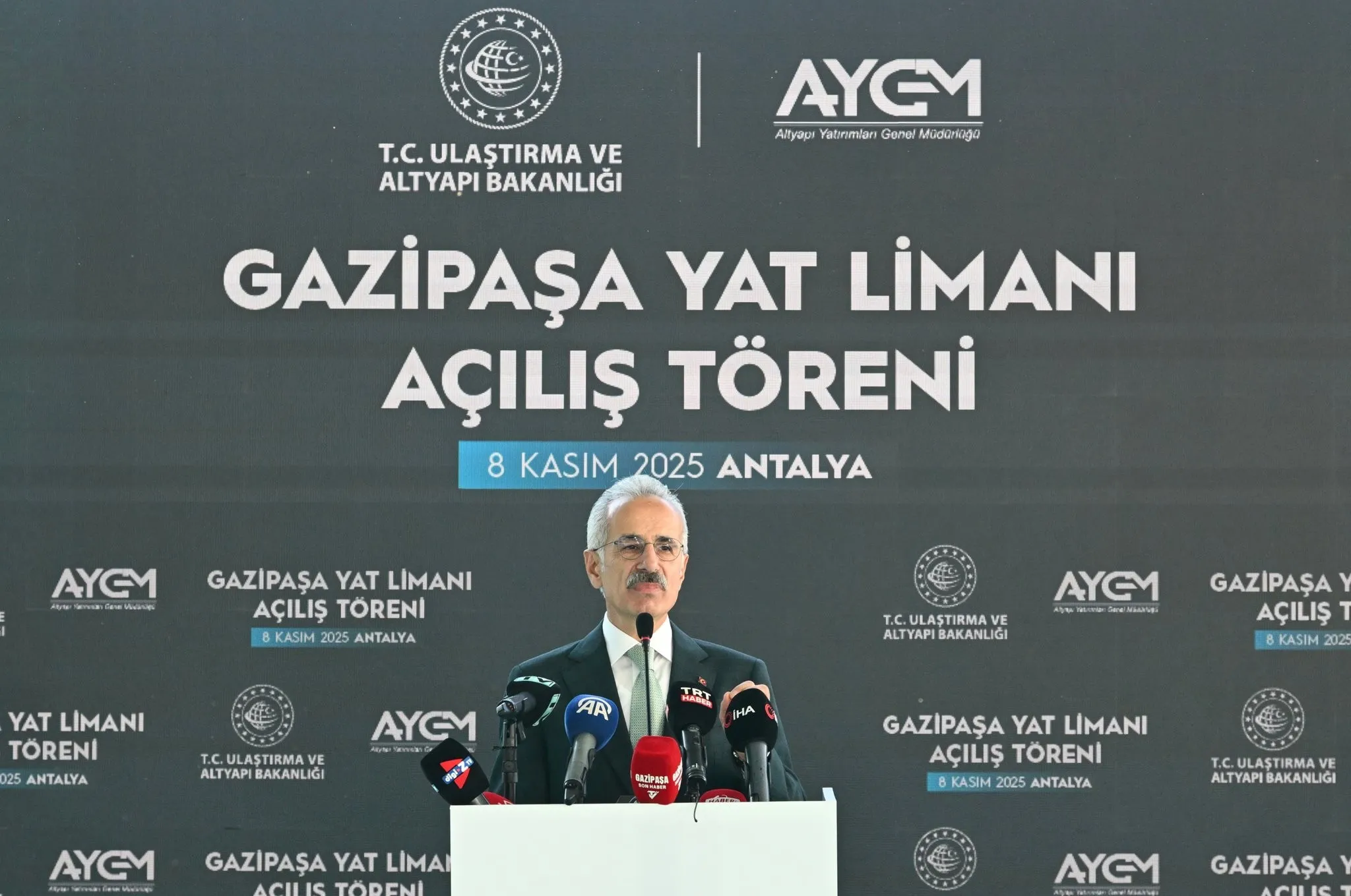 Antalyaya yüksek hızlı tren geliyor: Antalya–Alanya otoyolu uzatılıyor