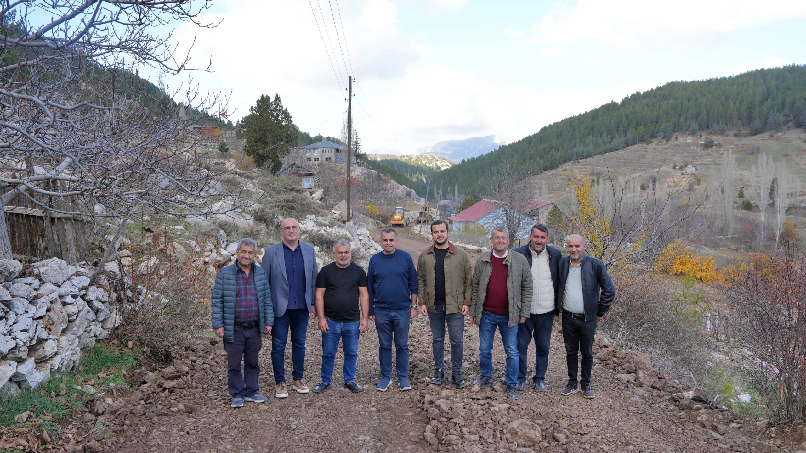 ÇAMLICA’DA ASFALT HAZIRLIĞI DEVAM EDİYOR