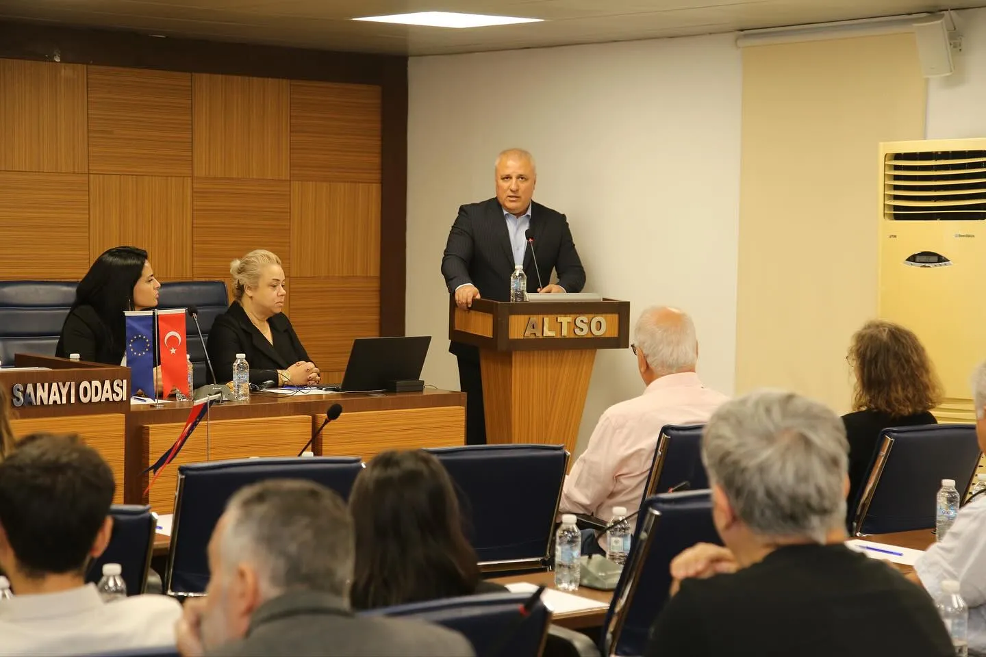 Erdem: “Tüm oteller aynı standartla DENETLENMEMELİ”