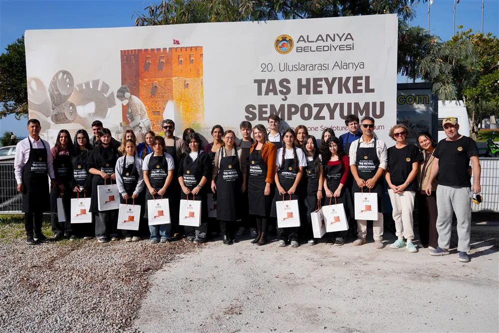 GENÇLER TAŞ HEYKEL SANATIYLA BULUŞTU