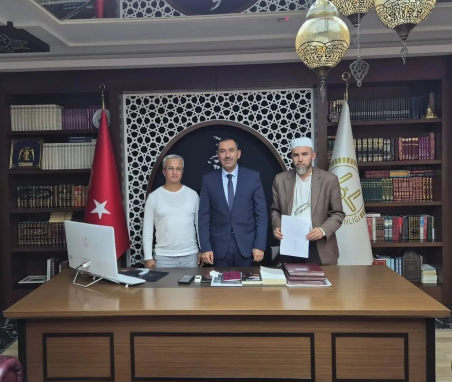 Mahmutlar’da Gazze İçin Hayır Kermesi Düzenlendi