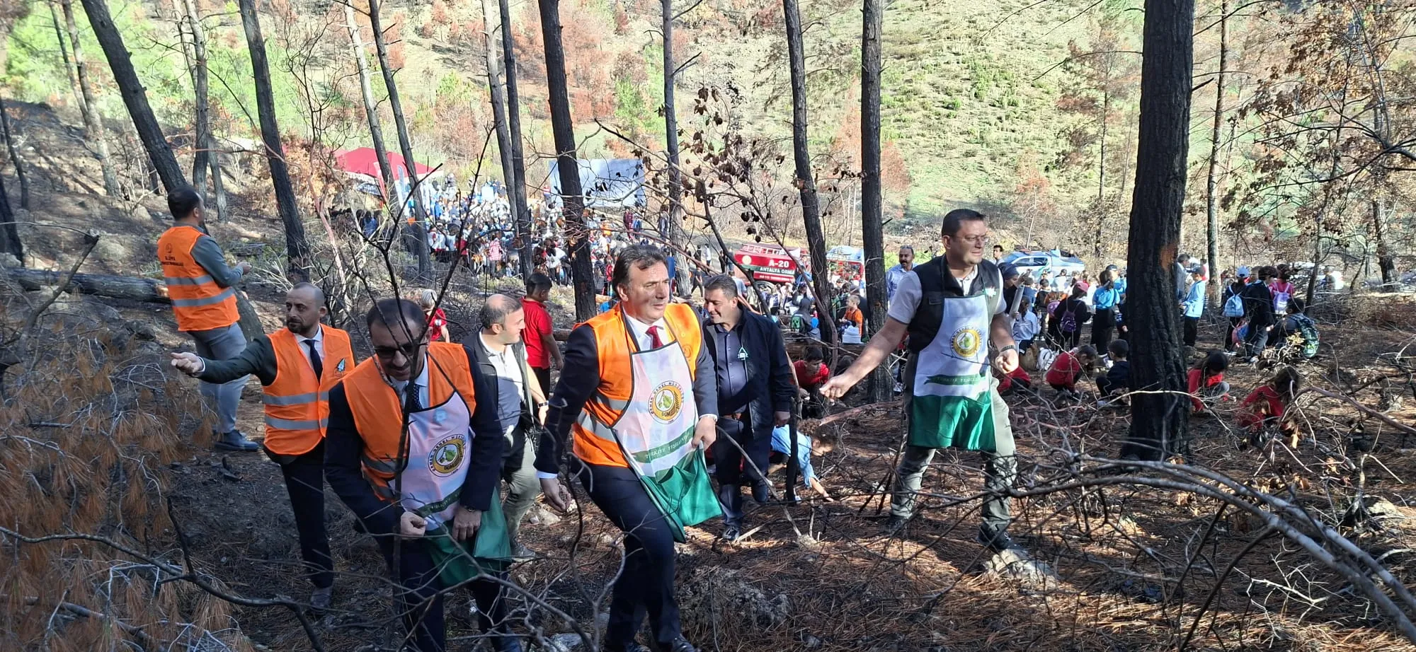 Öğrencilere yangın ve çevre bilinci konusunda yerinde bilgi verildi