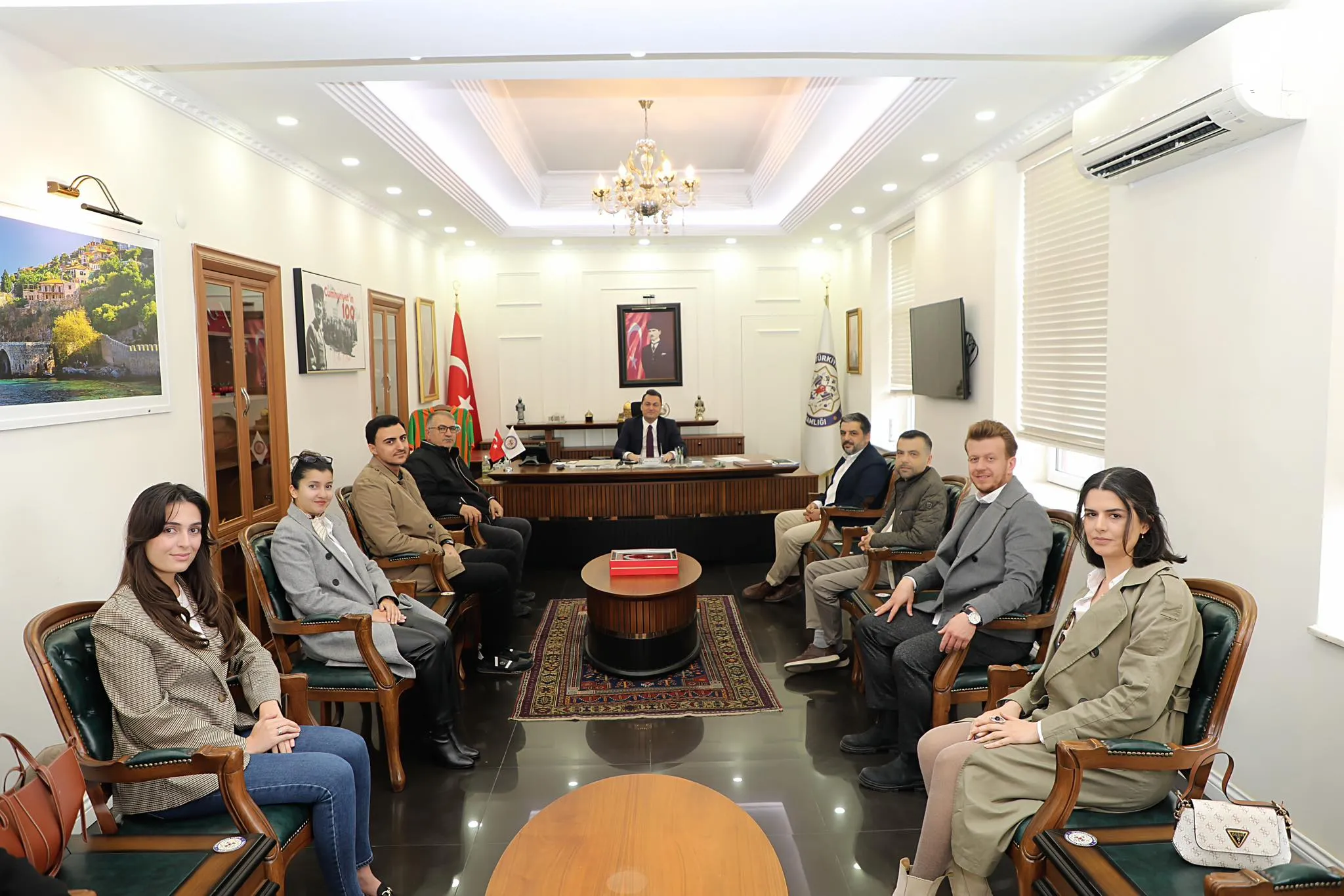 Alanyada Mimarlardan Kaymakam Öztürke Ziyaret